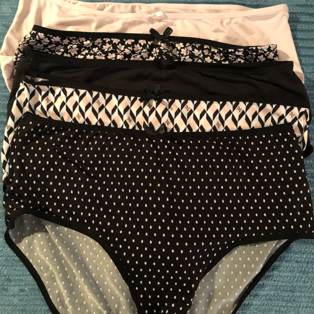 5 brand new panties